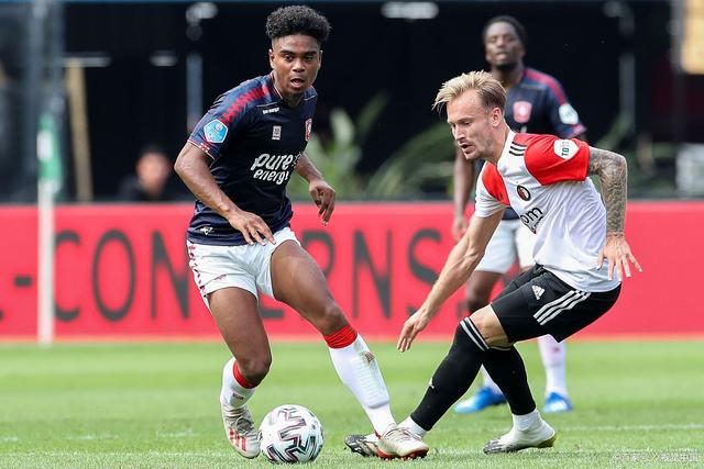 吸引不少球 吸引不少球